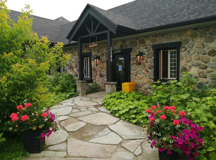 Condo Hotel Au Pied Du Mont Orford Luaran gambar