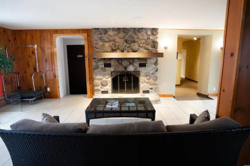 Condo Hotel Au Pied Du Mont Orford Luaran gambar
